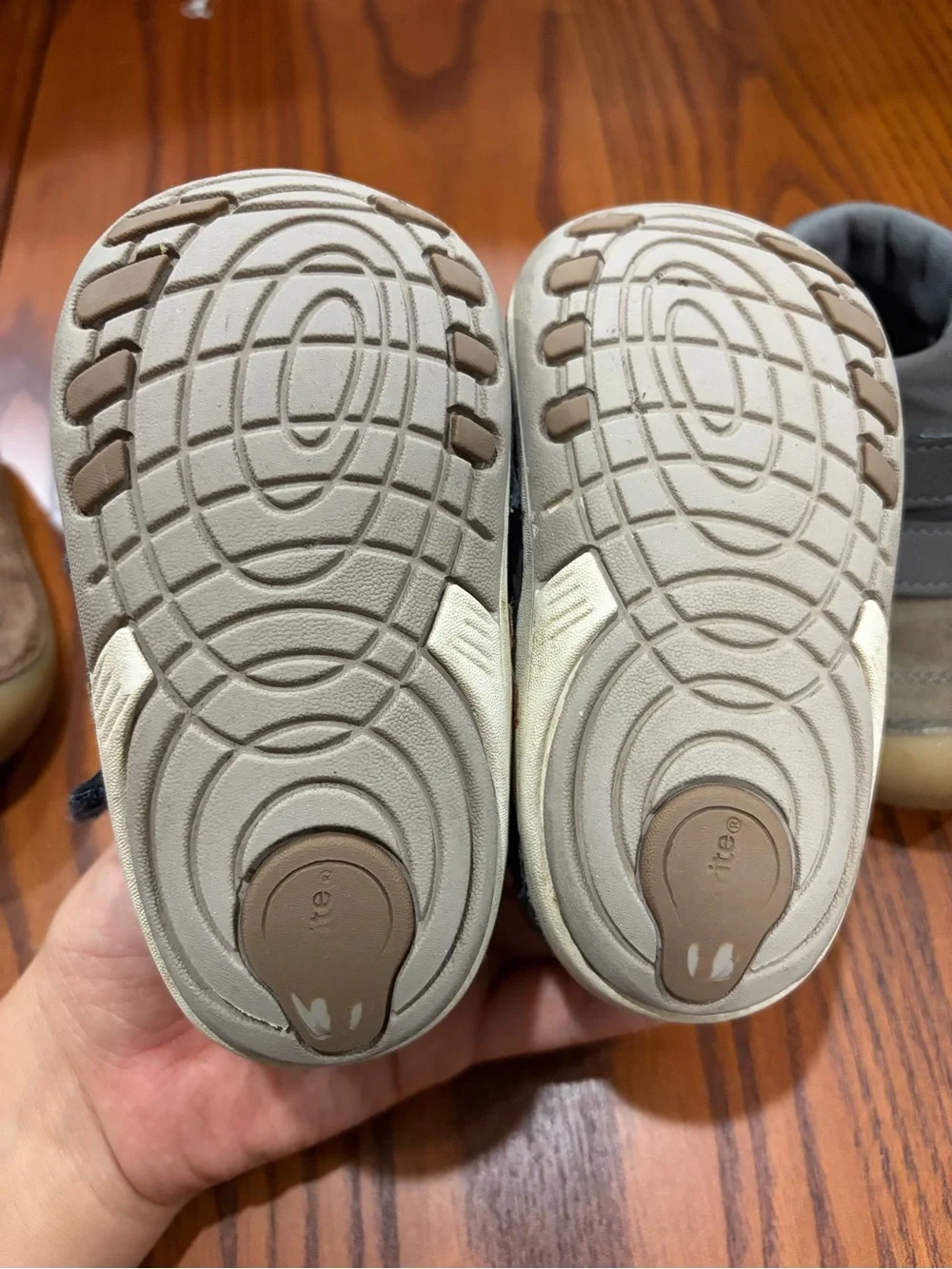 Stride Rite Kids Triple Pack Sneakers in Brown, Navy and Gray